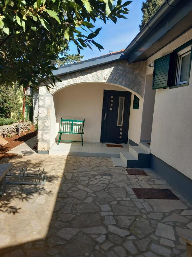 Apartmani Luni Premantura Extérieur photo